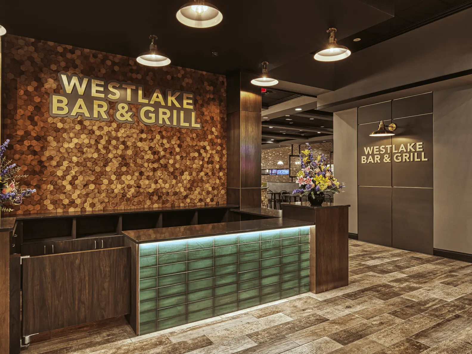 Lakeside Dining - Westlake Bar & Grill